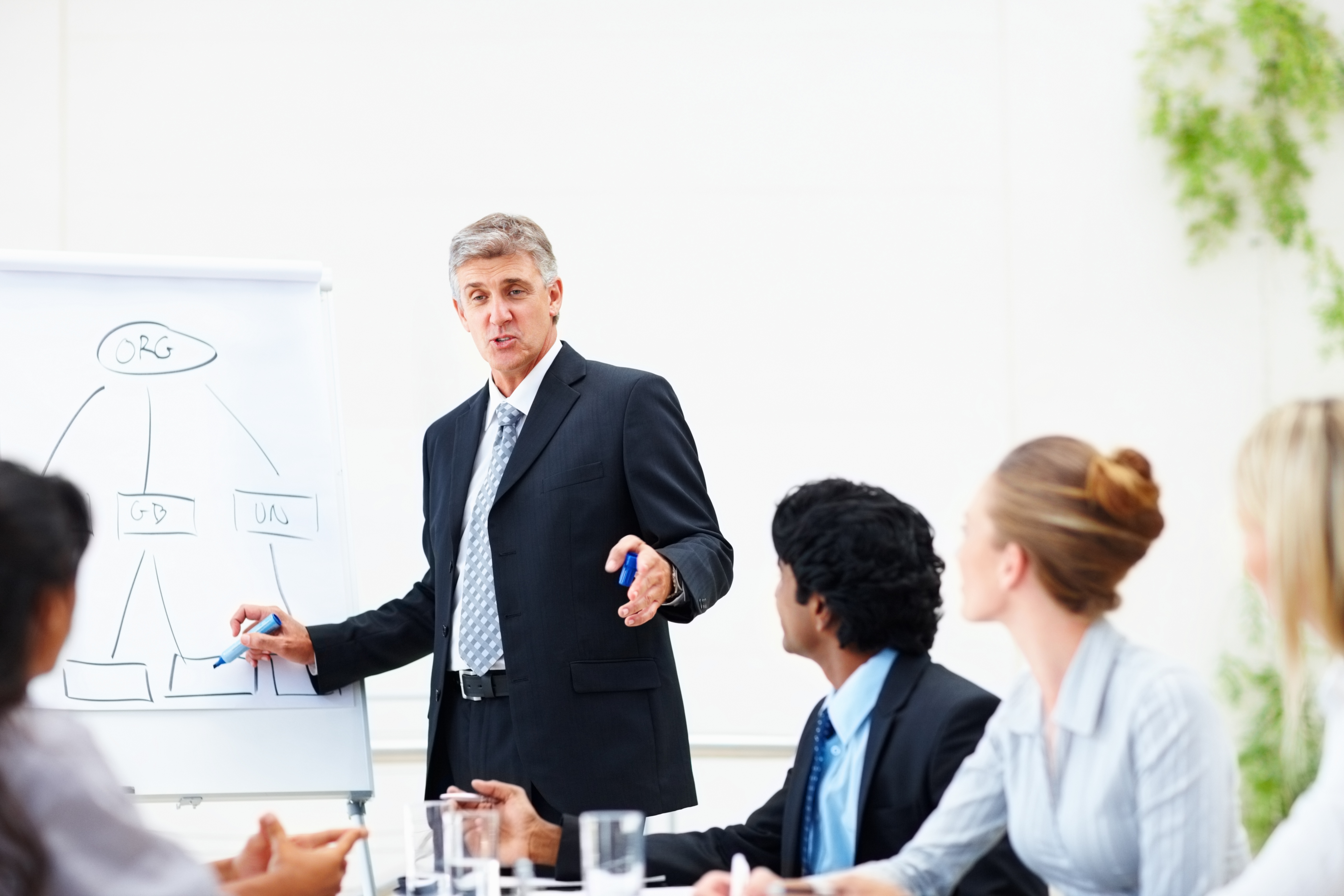 Curso sobre Crisis Bajo Control: Estrategias de Comunicación que Protegen tu Organización.